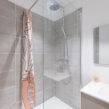 Standing & Confort Апартаменты *
