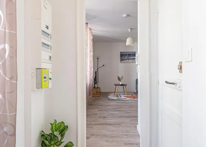 Apartment Standing & Confort - Centre - Parking Prive